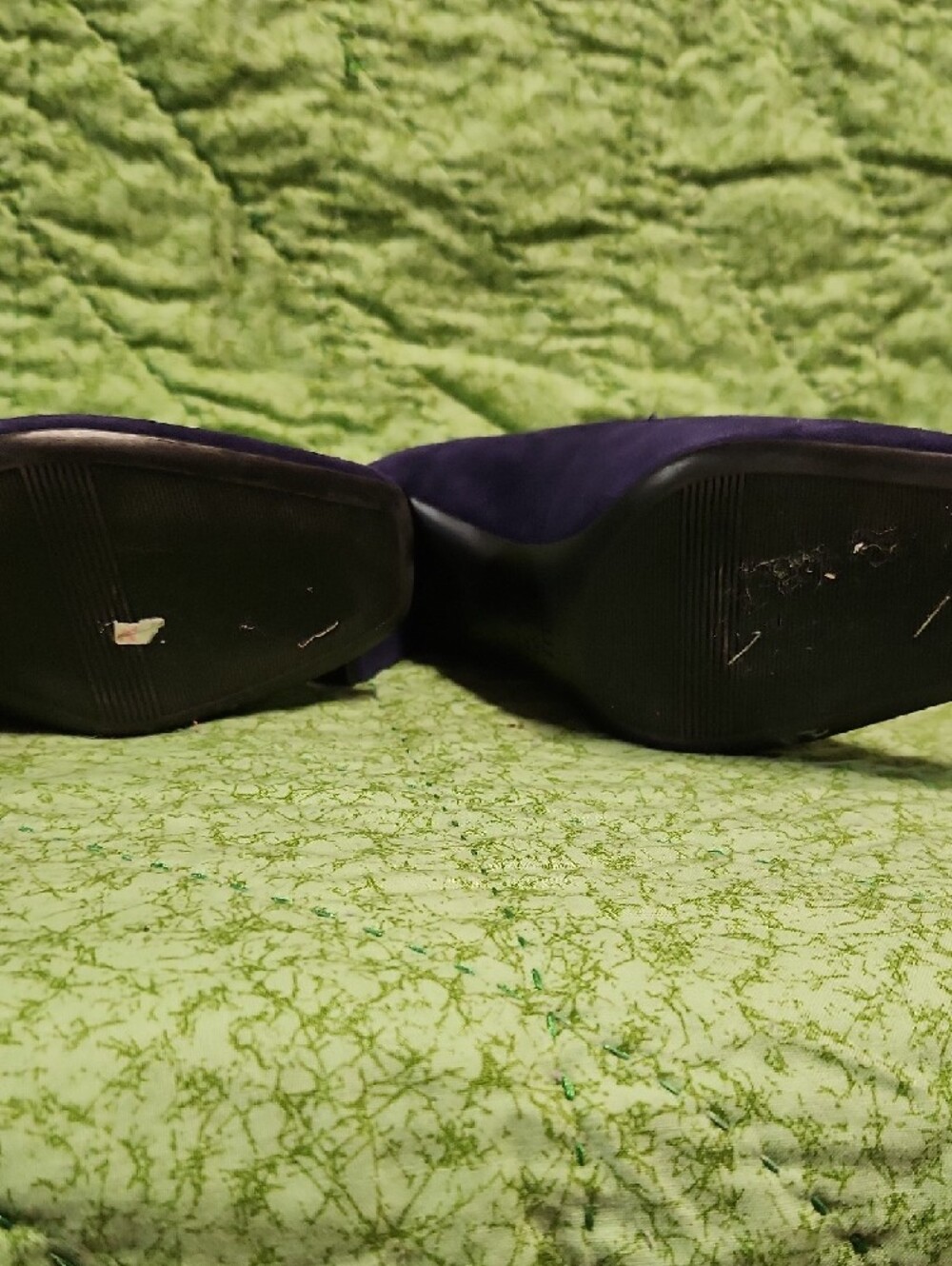 7.5 Naturalizer Navy Suede Block Heel Pumps - Picture 3 of 6